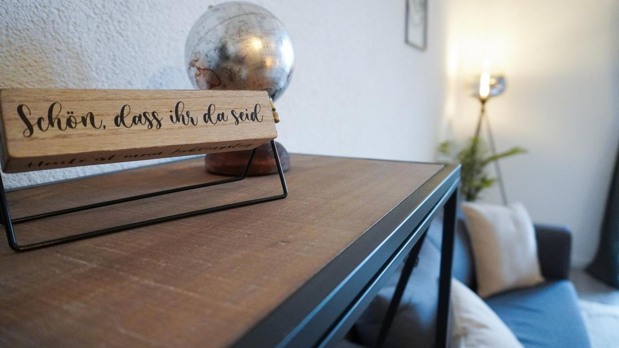 Homespace - - Gemuetliches Mit Balkon Apartment